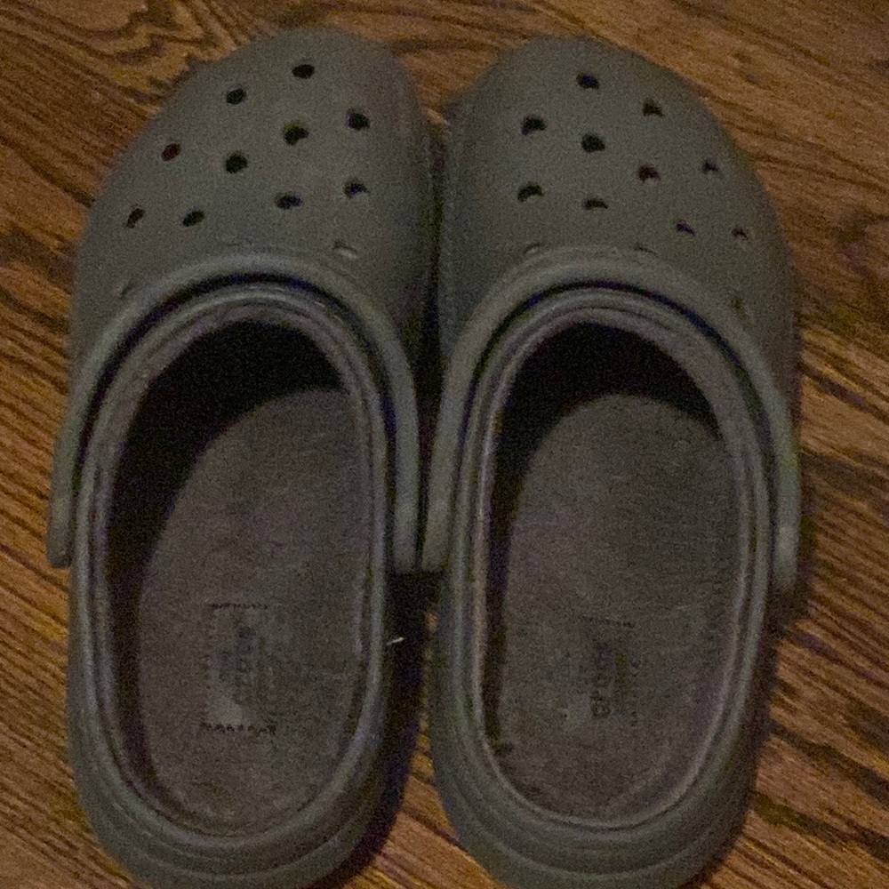 Lined crocs
